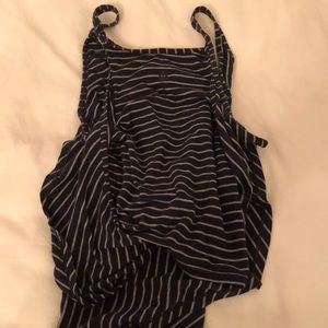 BRAND NEW CRISS CROSS BACK LULULEMON TANK SIZE 4